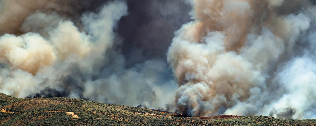 Analyzing the Air Pollution Spike Caused by the Thomas Fire hero graphic